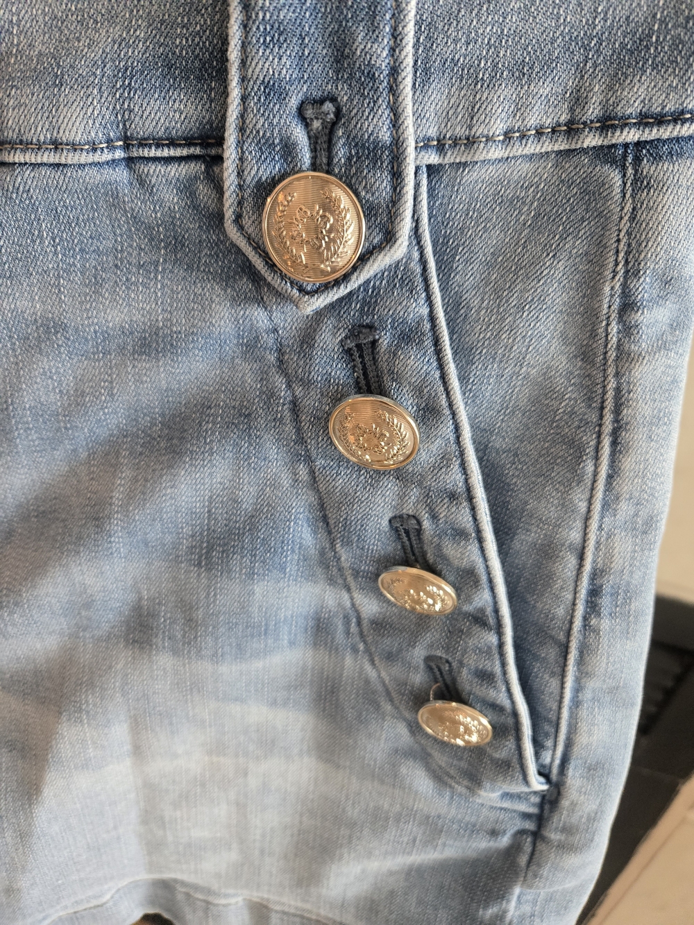White House Black Market Light Blue Denim Shorts with Silver Buttons - Picture 2 of 7